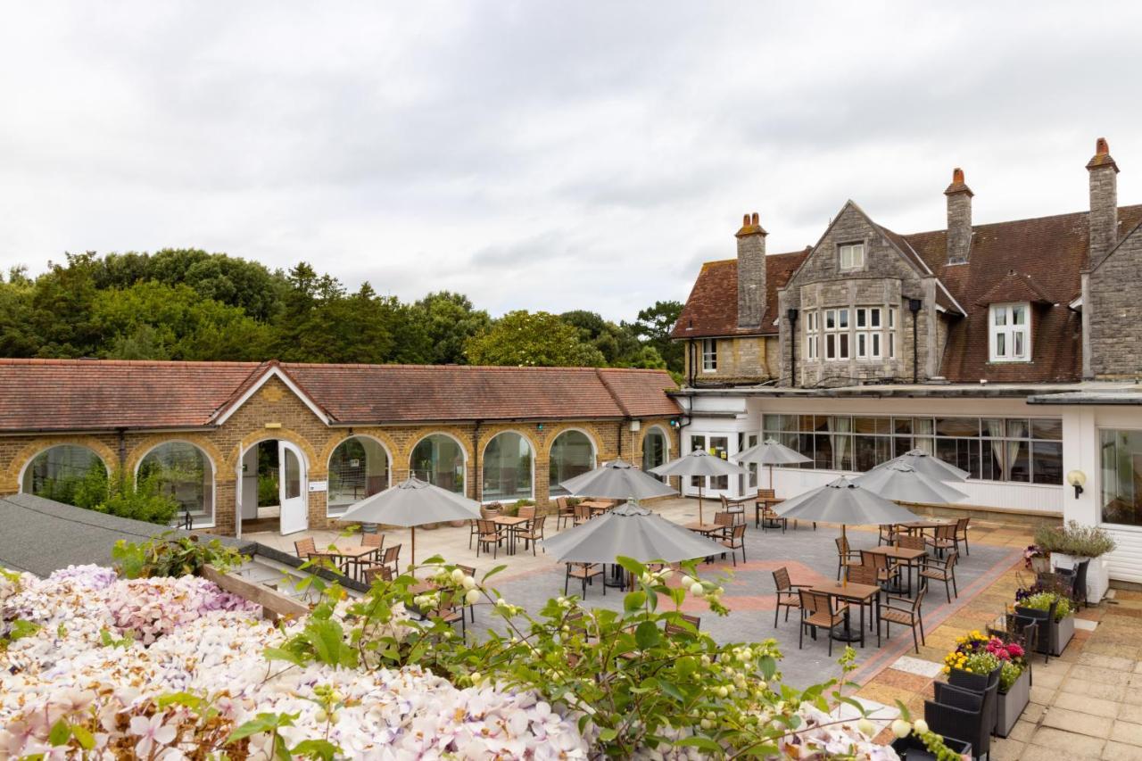 The Broadway Park Hotel Sandown Exterior photo